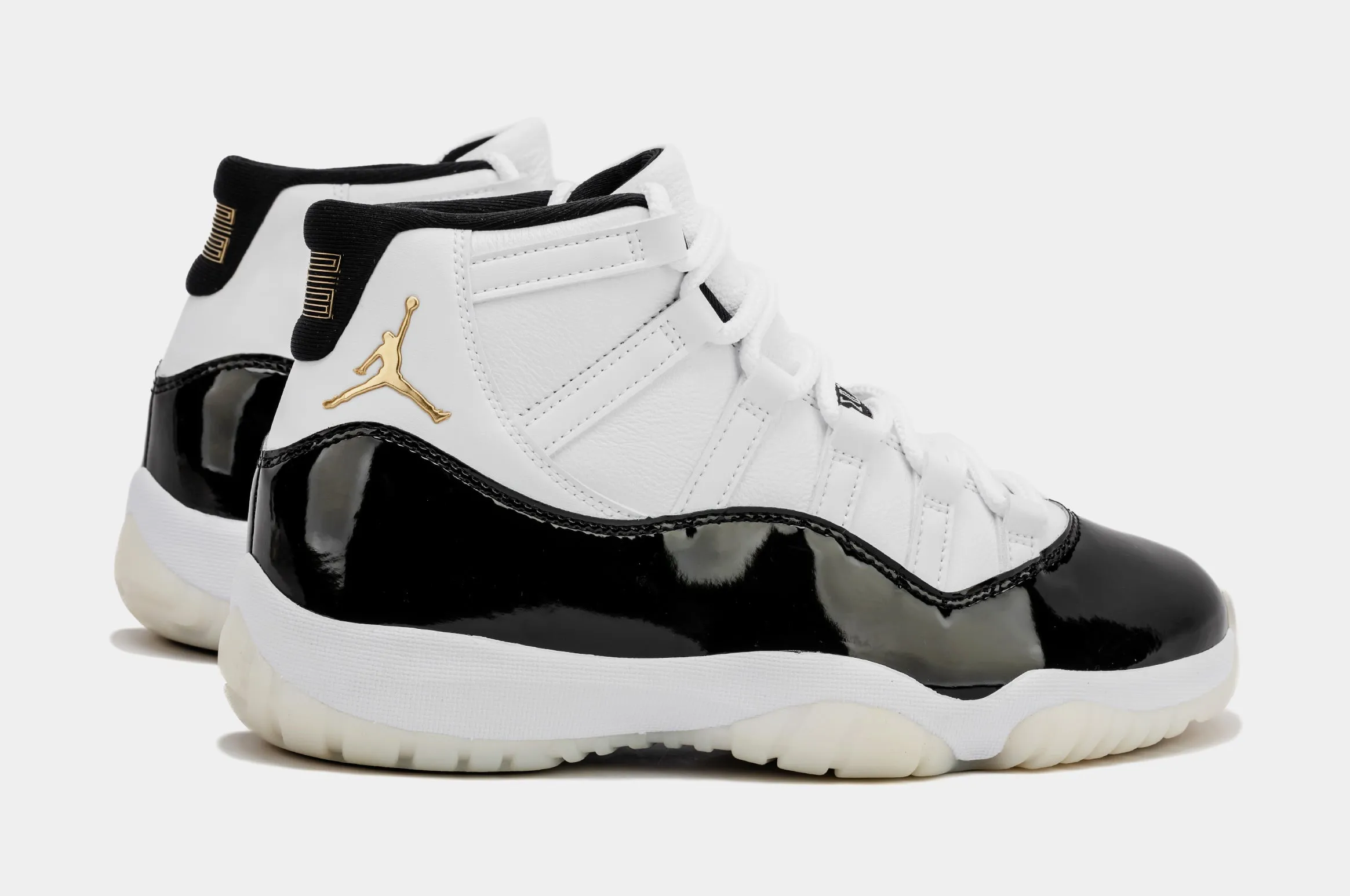 Air Jordan 11 Retro Gratitude Mens Lifestyle Shoes (White/Metallic Gold/Black)