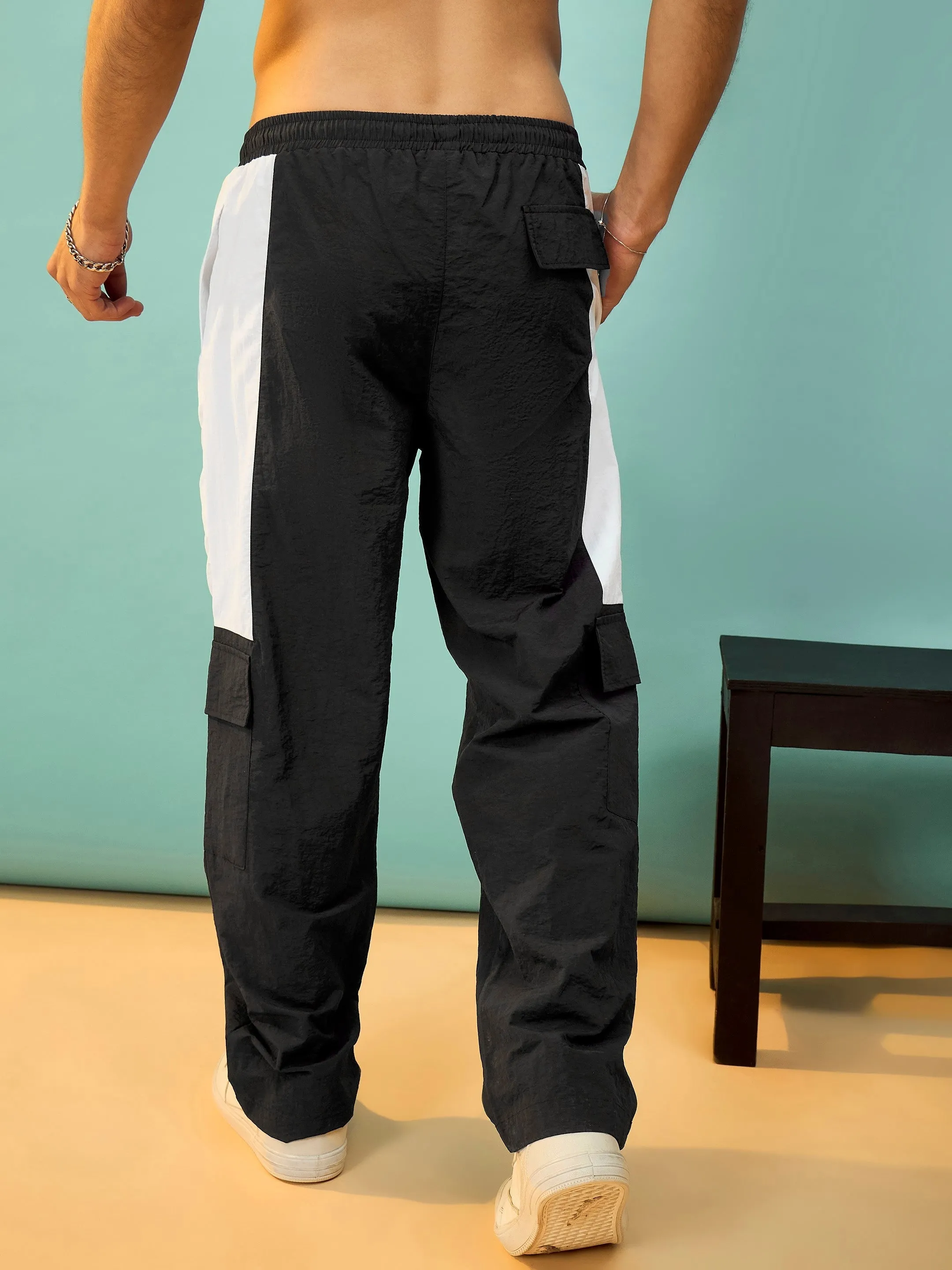 Men Black & White Flap Pocket Parachute Pants