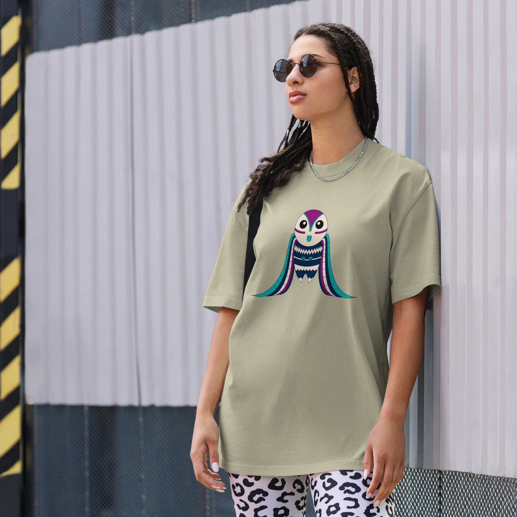 Oversized Faded T-Shirt Graphic Owl Print Shirt, Oversized Graphic T-Shirt, Trendy Oversized Tee