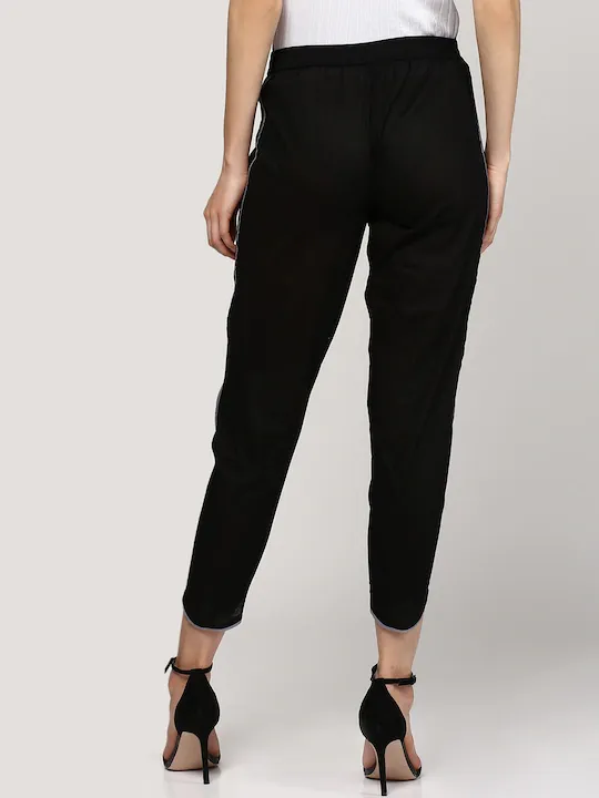 Women Black Solid Jodhpuris