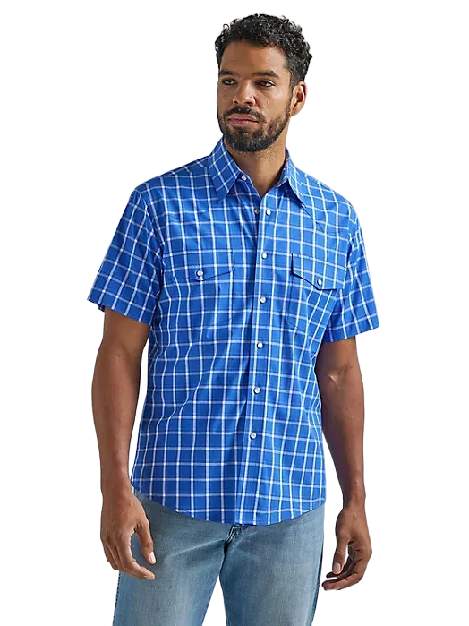 Wrangler Men's Wrinkle Resist Short Sleeve Western Snap Plaid Shirt